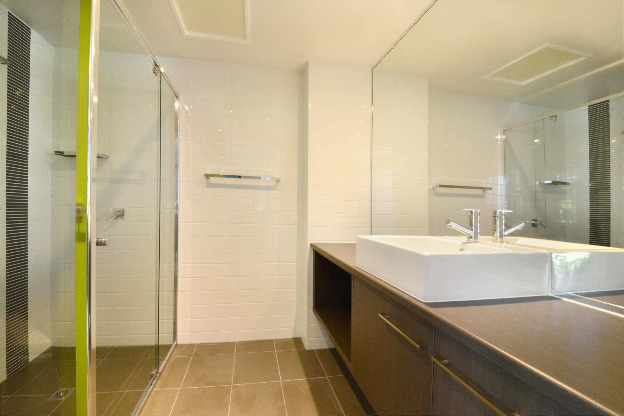 Mackay Oceanside Central Hotel Official Экстерьер фото